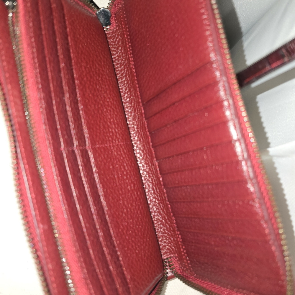 Botkier Dark Red  Multipockets ALL AROUND ZIPPER Textured Wallet - Picture 10 of 15